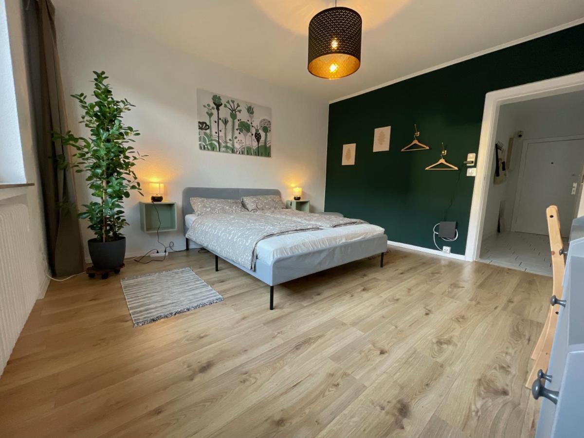 Purple Kitchen - Apartment Mit Grosser Wohnkueche Bremerhaven Dış mekan fotoğraf