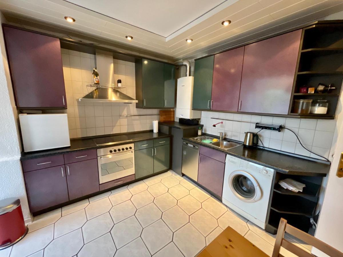 Purple Kitchen - Apartment Mit Grosser Wohnkueche Bremerhaven Dış mekan fotoğraf