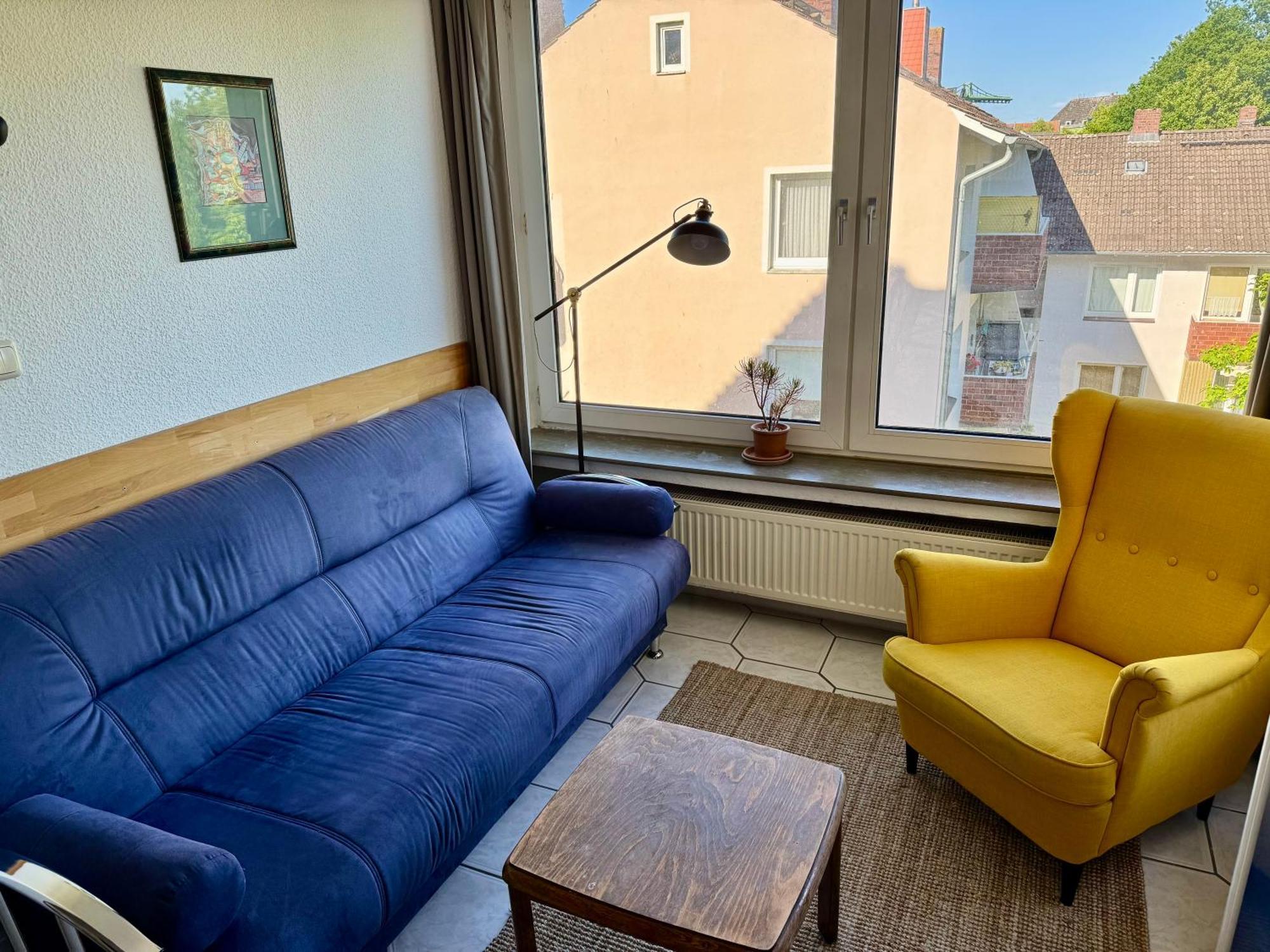 Purple Kitchen - Apartment Mit Grosser Wohnkueche Bremerhaven Dış mekan fotoğraf